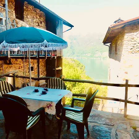 Rustico In Gambarogno Maggiore Semesterbostad Gerra (Locarno)